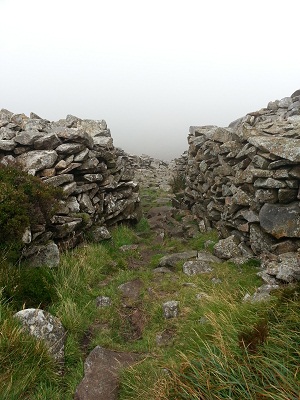 second entrance bronze age fort
